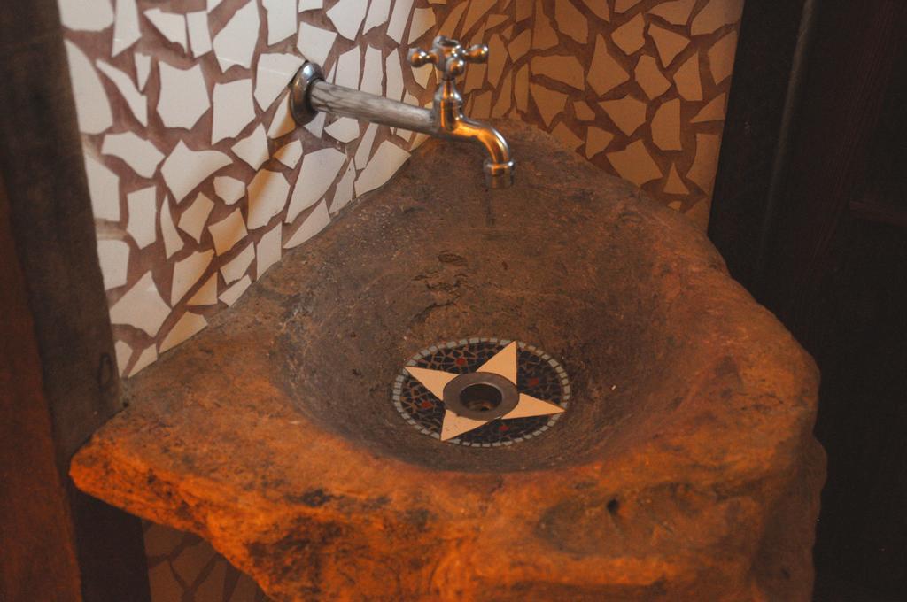 Chale De Pedra - Hospedaria São Tomé das Letras Exteriör bild