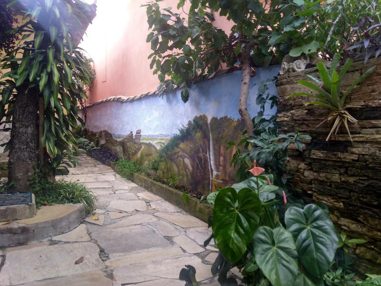 Chale De Pedra - Hospedaria São Tomé das Letras Exteriör bild